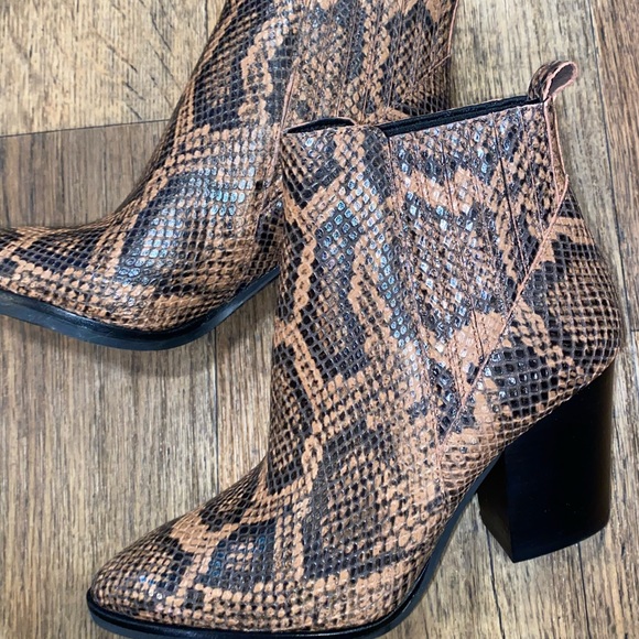 Marc Fisher Alva Snake Western Heeled Ankle Boots - Picture 5 of 7
